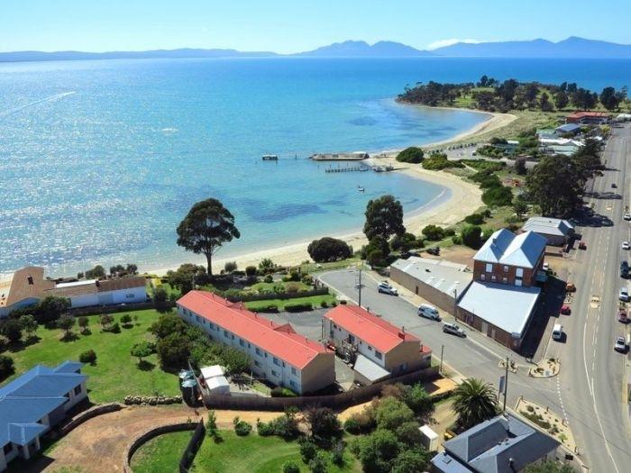 Amos House & Swansea Ocean Villas Екстериор снимка