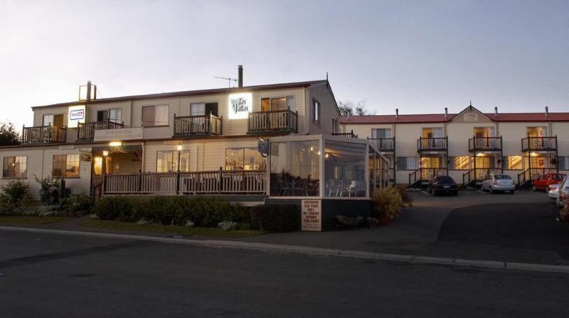 Amos House & Swansea Ocean Villas Екстериор снимка